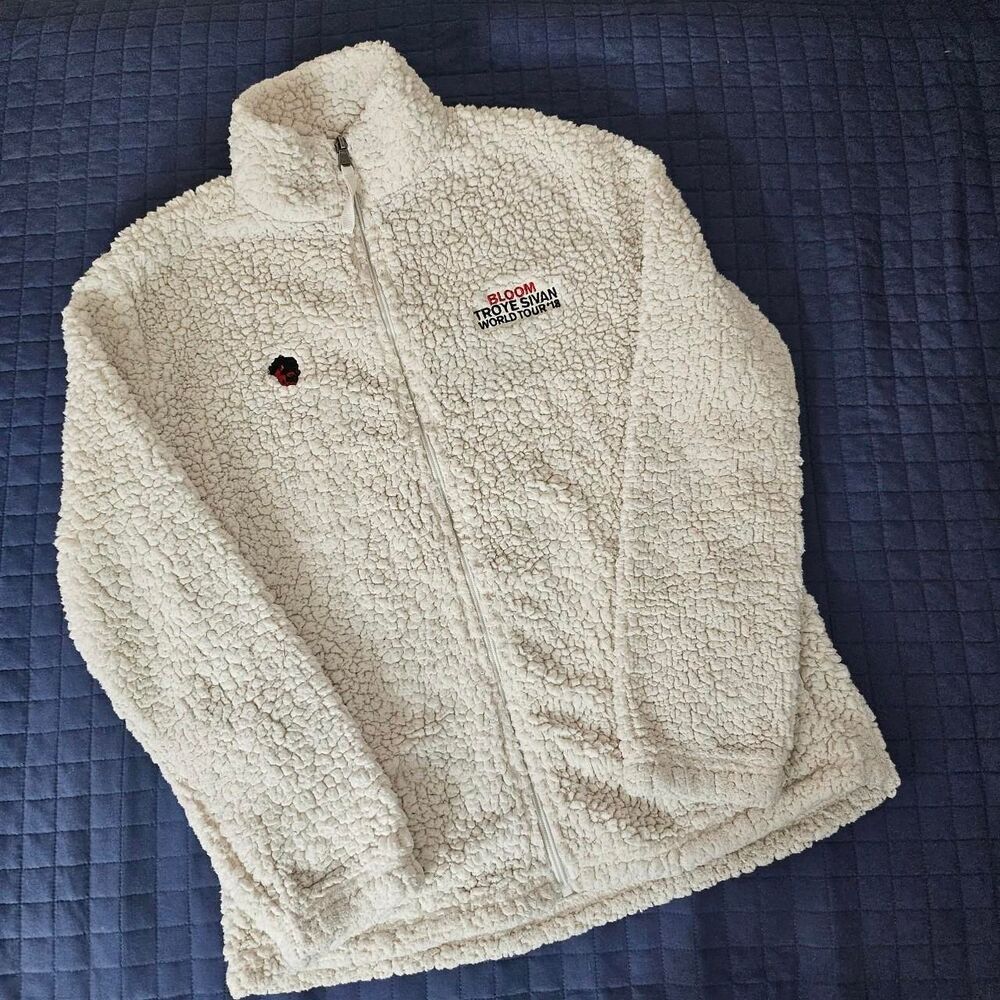 RARE Troye Sivan Bloom World Tour 2018 cream‎ sherpa fleece jacket Size M - Picture 4 of 8